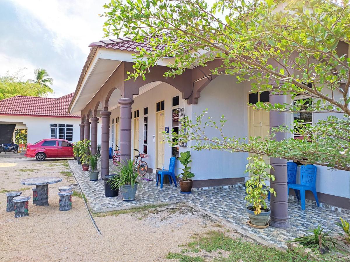 Desa Besut Inn Kampung Kuala Besut Ngoại thất bức ảnh